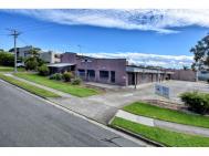 FREEHOLD OPPORTUNITY - MOFFAT BEACH INDUSTRIAL ESTATE